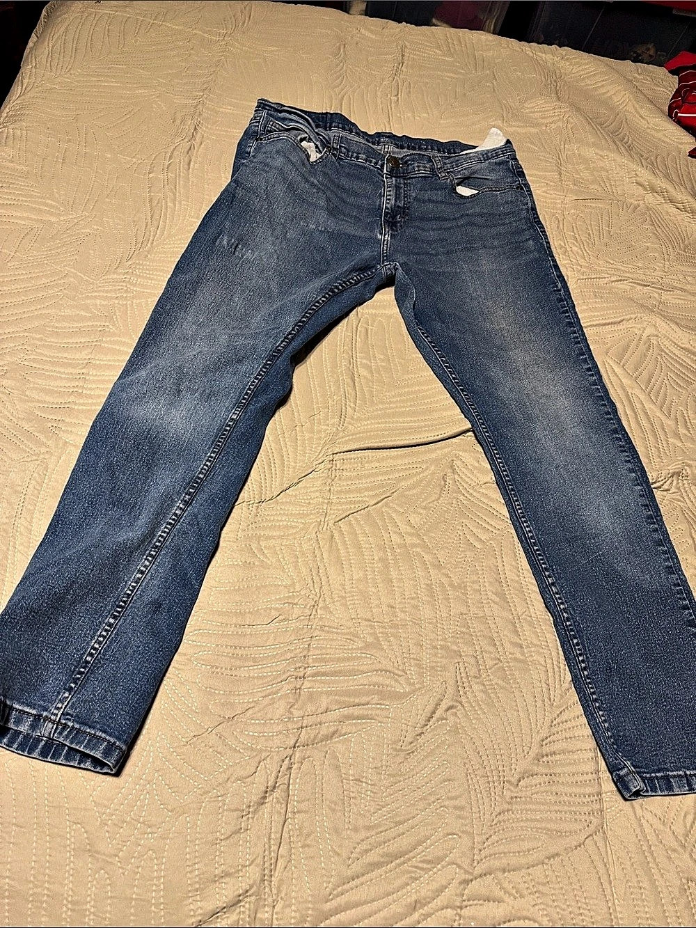 Beverly Hill’s Polo Club Straight Leg Blue Jeans 36/30